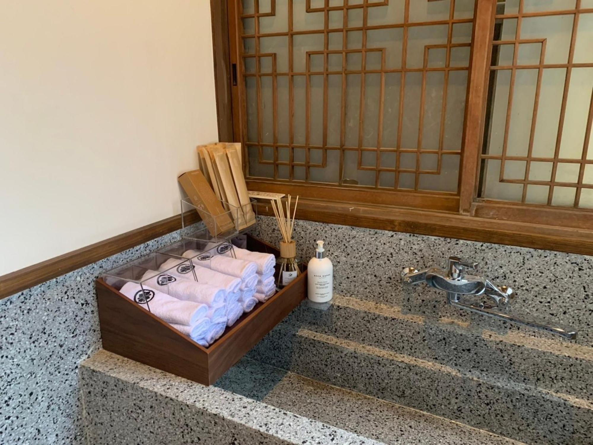 Shiseki Ryokan Kagetsu Taishoukan - Vacation Stay 48535V Takeo Extérieur photo